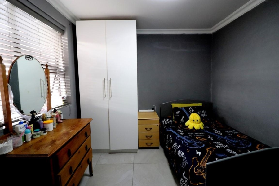 3 Bedroom Property for Sale in Woodlands Western Cape